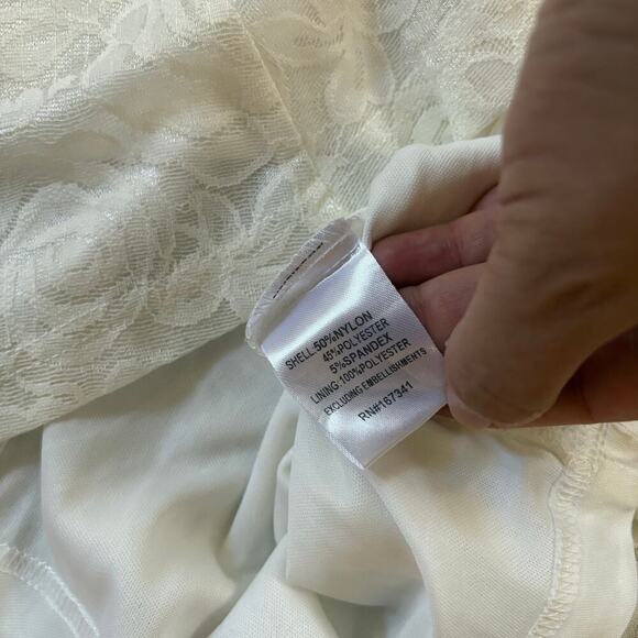 Hello Molly LINKING UP LACE MIDI DRESS WHITE - Picture 7 of 7